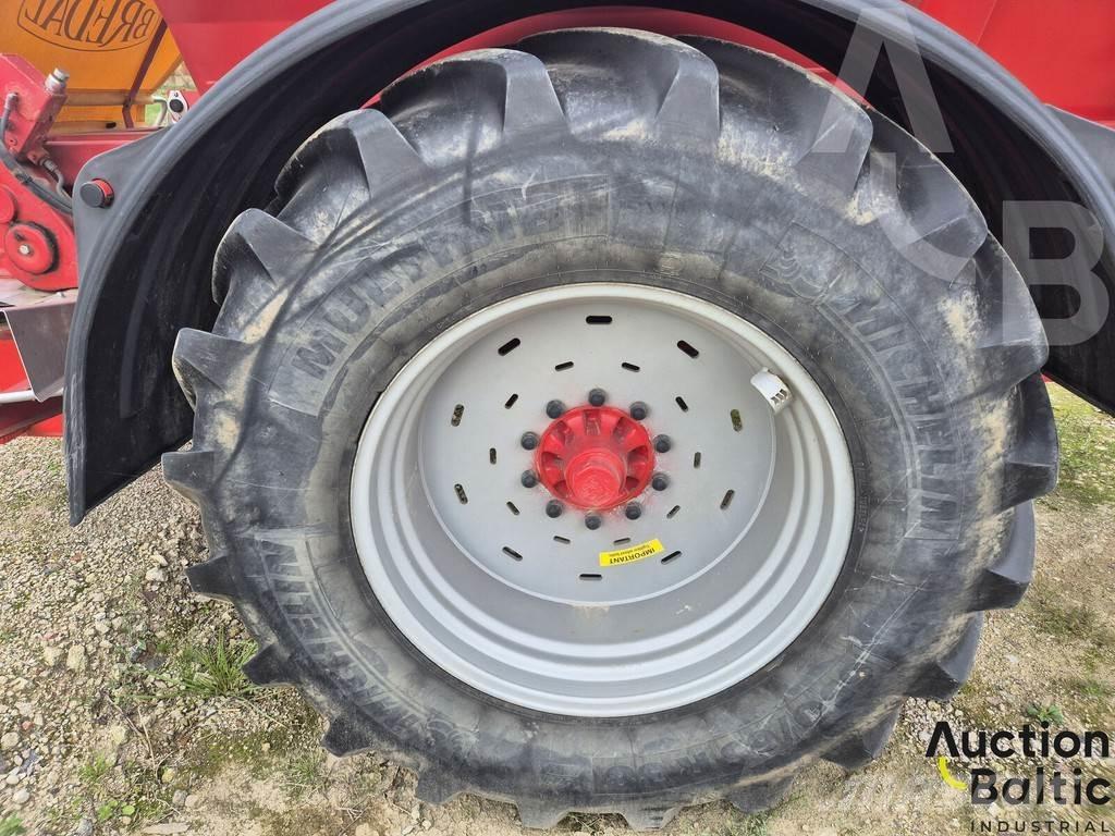 Bredal F10 Împrastierea mineralelor