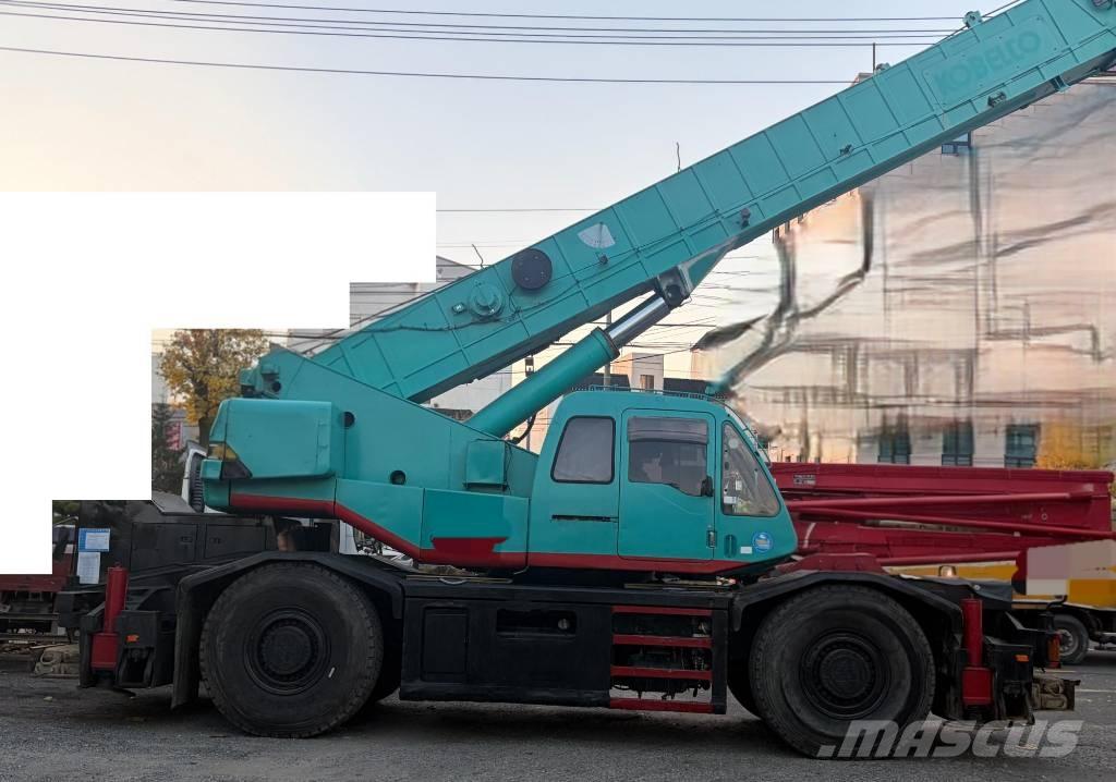 Kobelco RK 450 Macara teren accidentat
