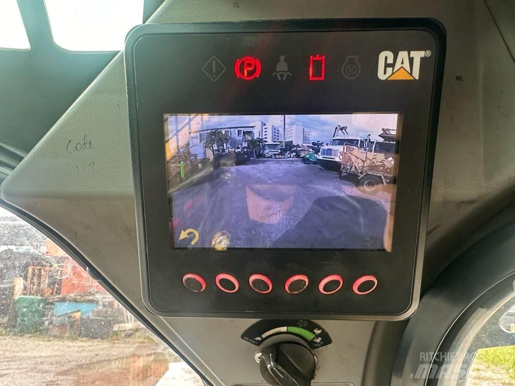 CAT 246 D Mini incarcator