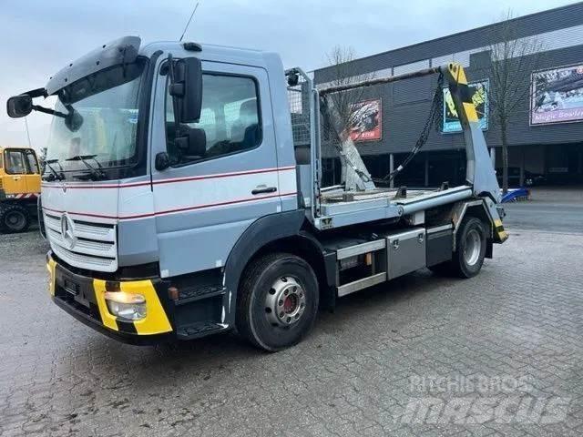 Mercedes-Benz 1327 Camion cu incarcator