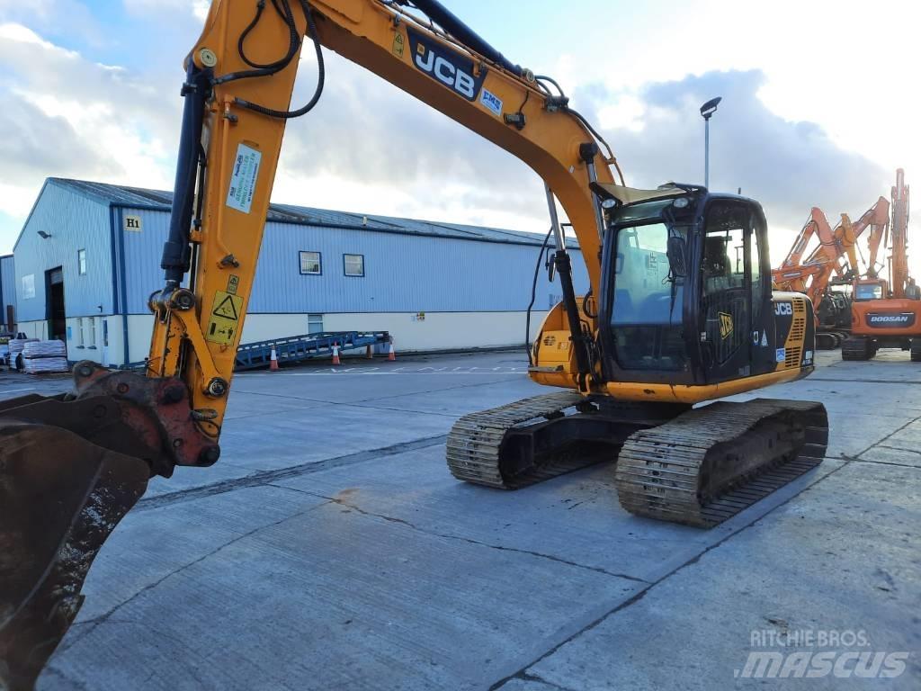 JCB JS 130 LC Excavatoare pe șenile
