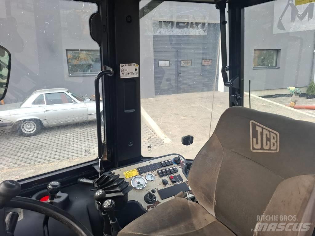 JCB 2 CX Buldoexcavatoare