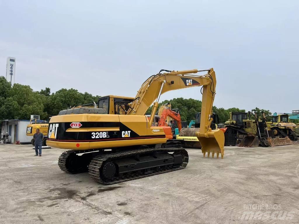 CAT 320 B L Excavatoare pe șenile
