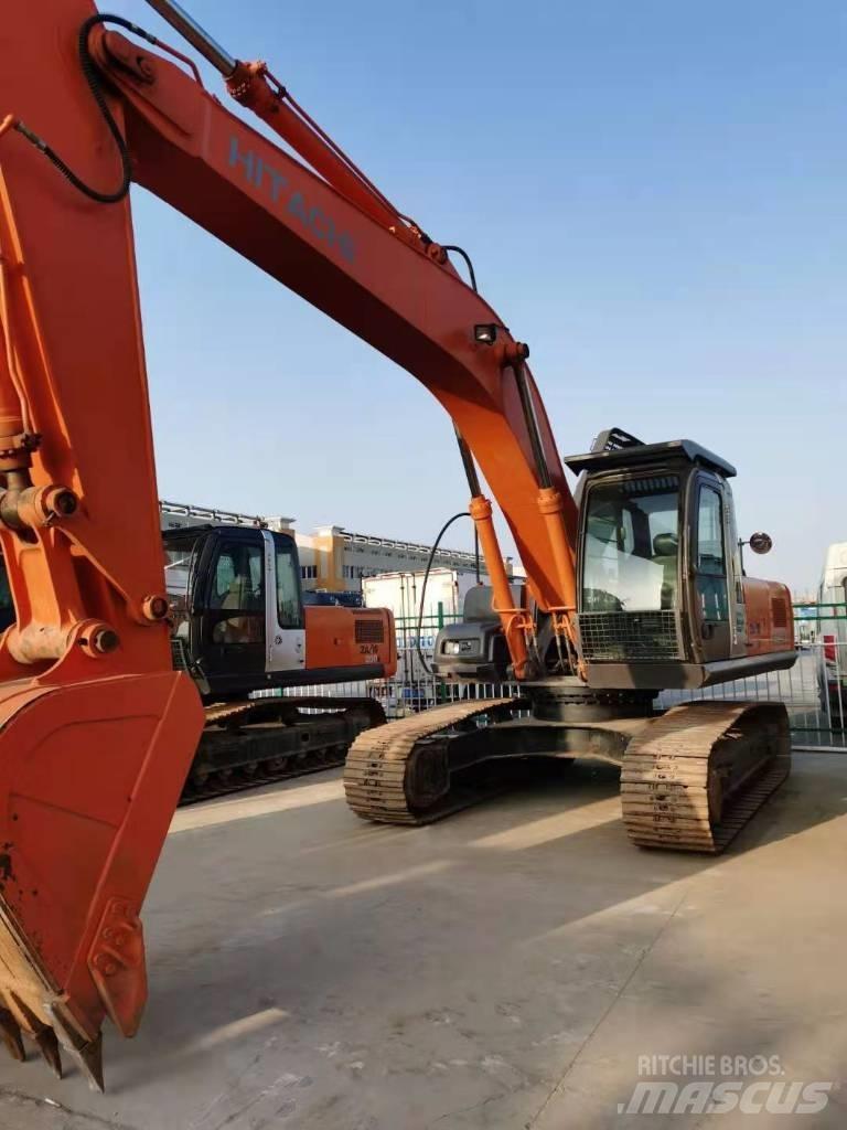 Hitachi ZX 210 Excavatoare pe șenile
