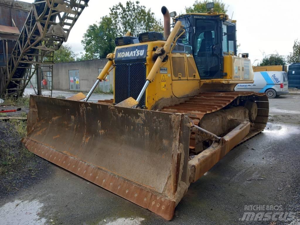 Komatsu D65PX-18 Buldozere pe senile