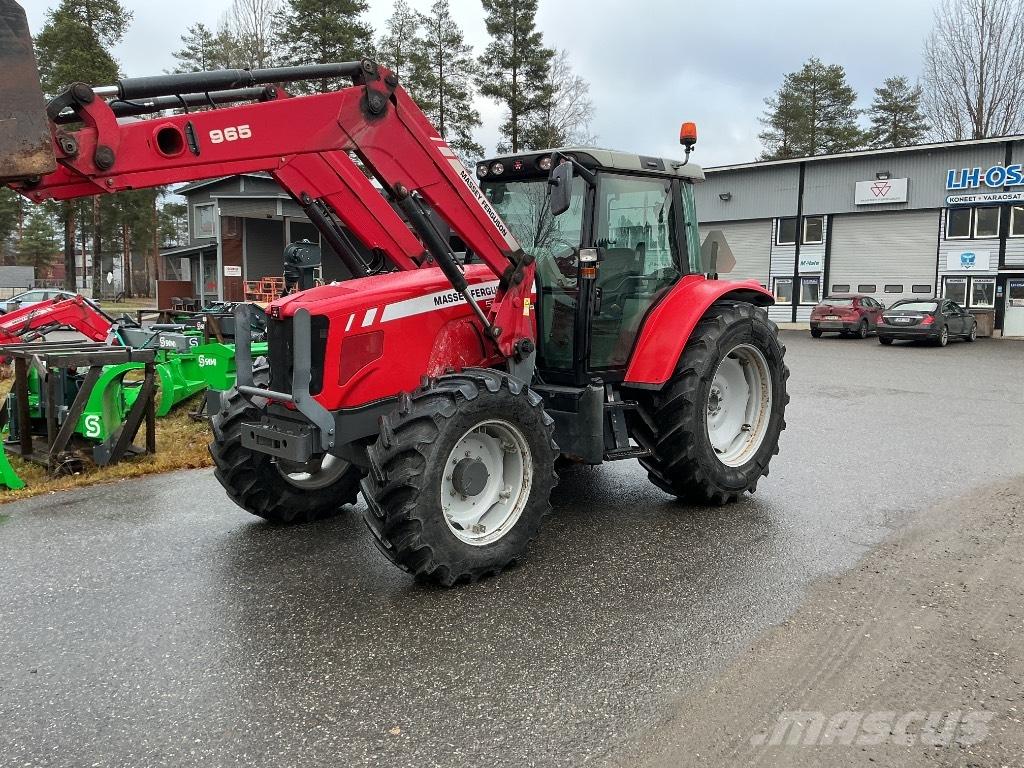 Massey Ferguson 5465 Tractoare