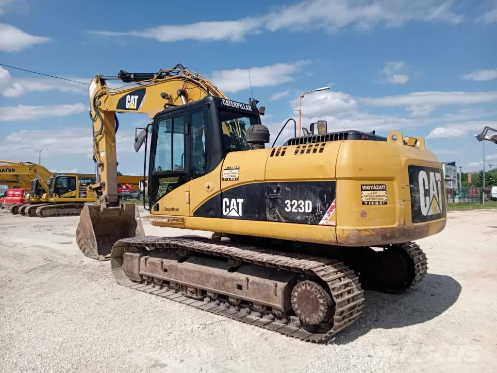 CAT 323 D L Excavatoare pe șenile
