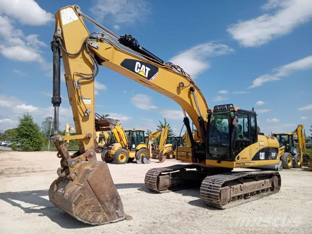 CAT 323 D L Excavatoare pe șenile
