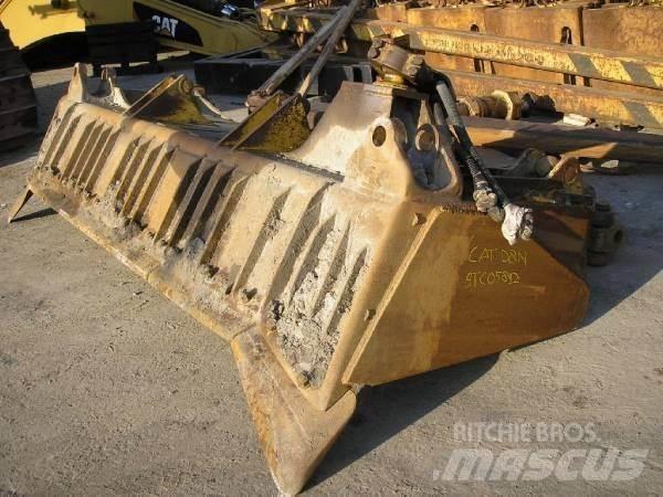 CAT D8N Buldozere pe senile