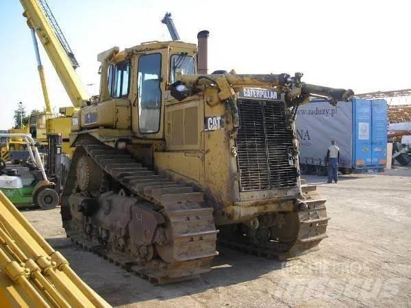 CAT D8N Buldozere pe senile