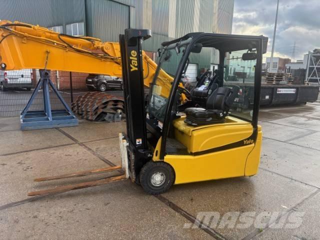 Yale ERP 16 VT Stivuitor electric