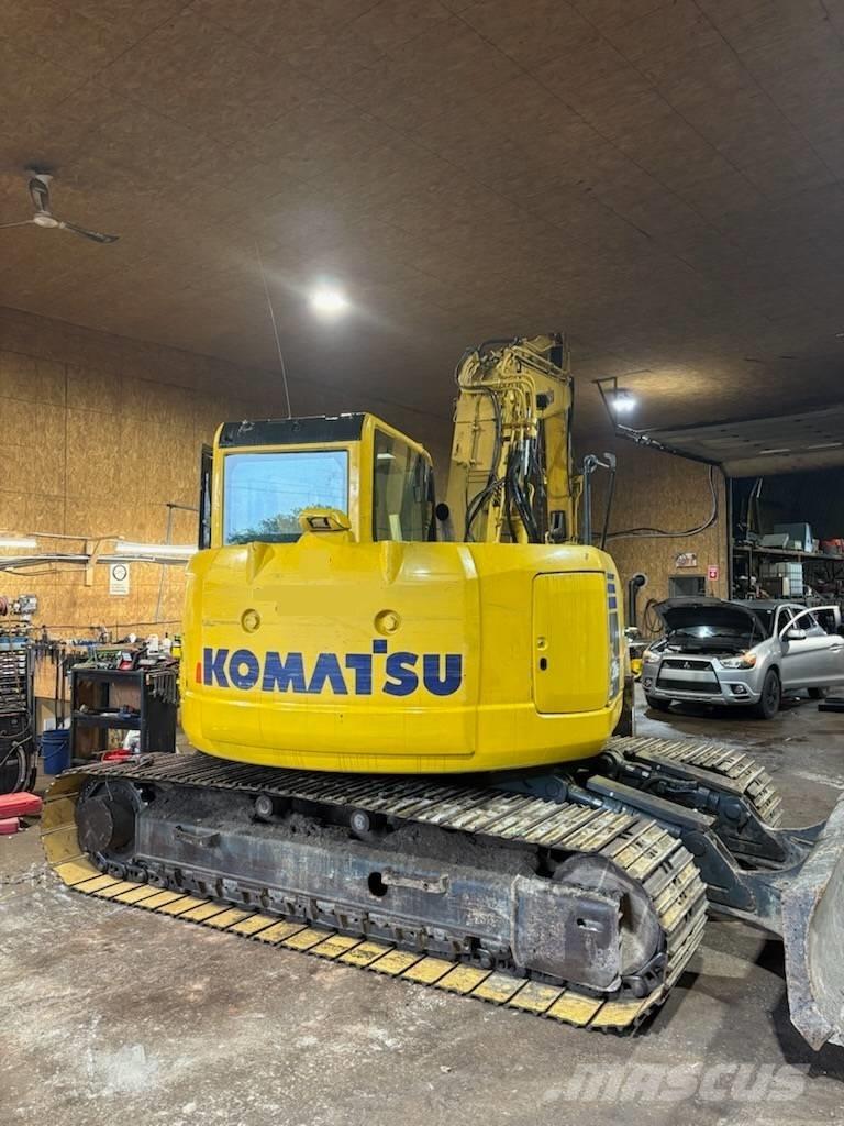 Komatsu PC 138 USLC Excavatoare pe șenile

