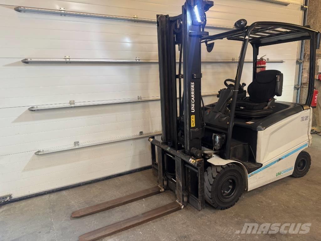 UniCarriers MX 25 Stivuitor electric