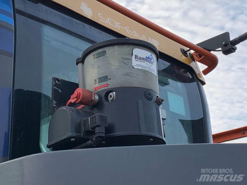 Volvo ECR145EL Excavatoare pe șenile
