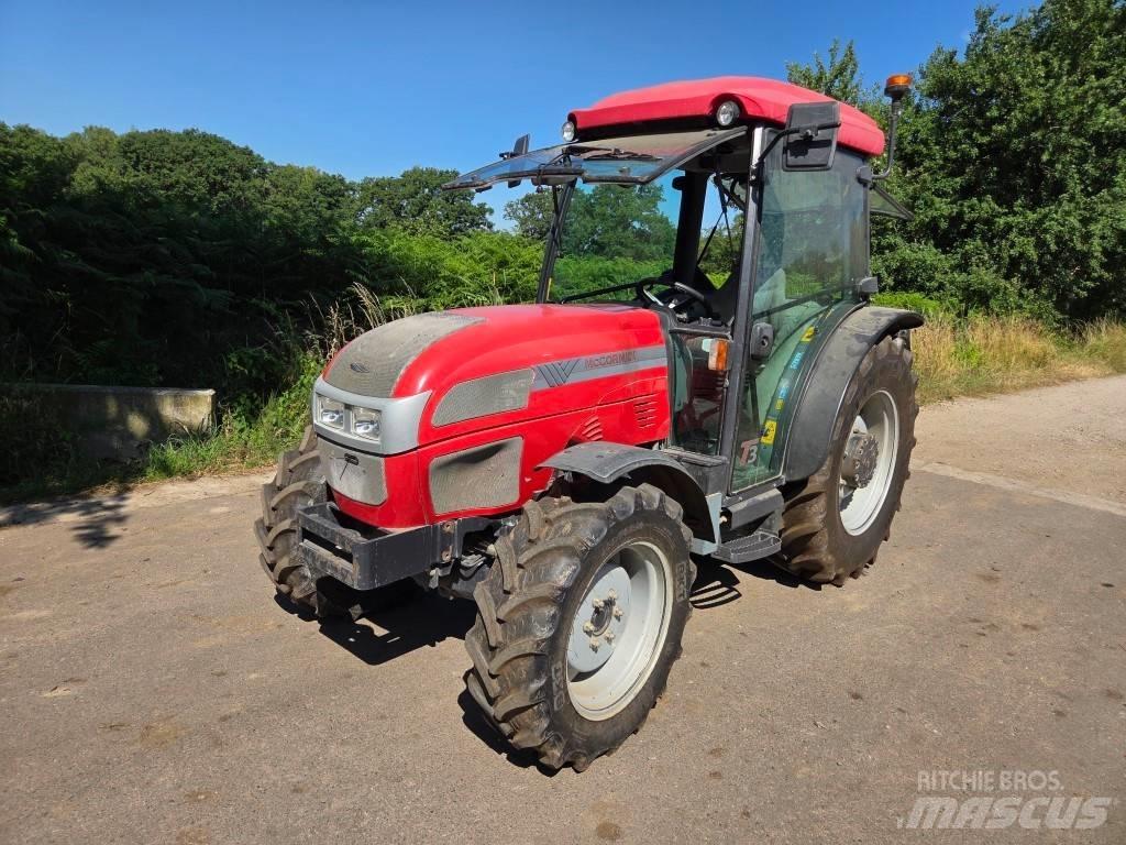McCormick F 90 Tractoare