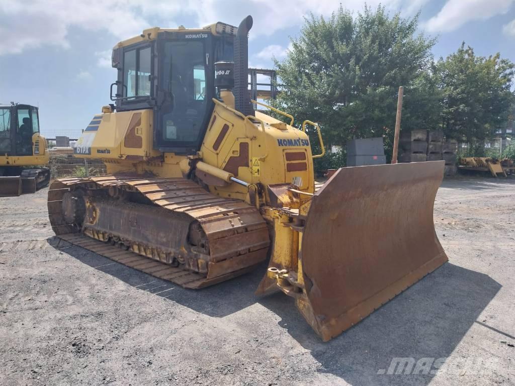 Komatsu D61PX-23 Buldozere pe senile
