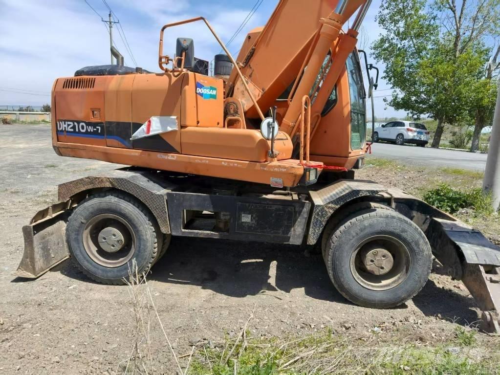 Doosan DH210W-7 Excavatoare cu roti