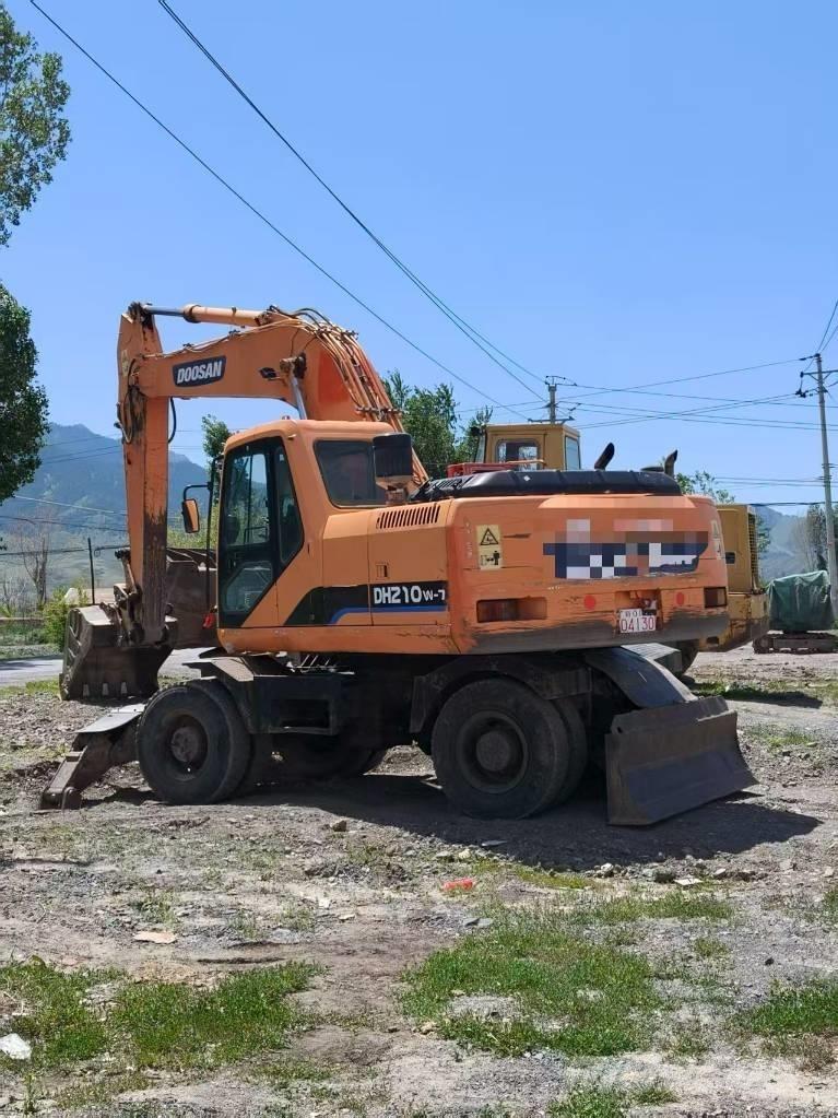 Doosan DH210W-7 Excavatoare cu roti