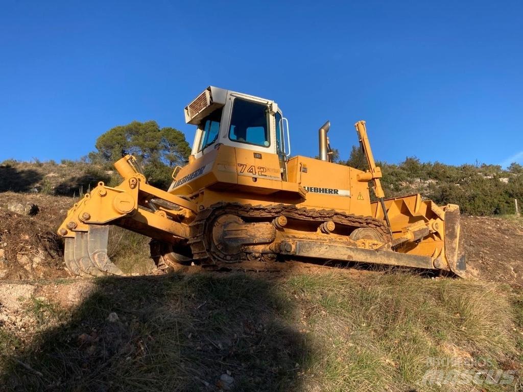 Liebherr PR 742 Buldozere pe senile