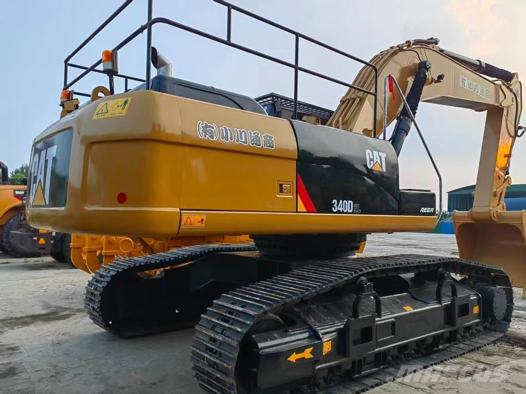 CAT 340 D L Excavatoare pe șenile
