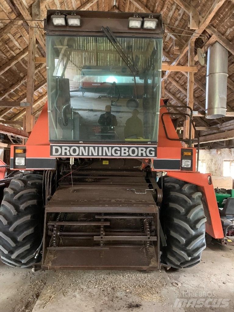 Dronningborg 7200 Combine de secerat