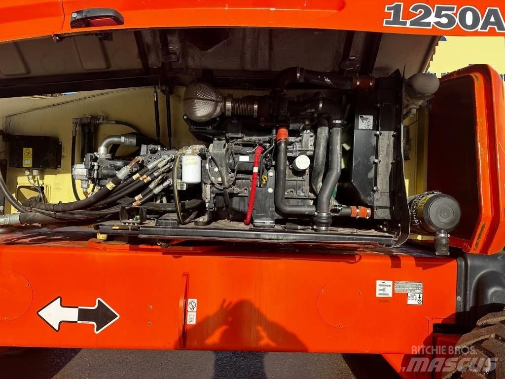 JLG 1250 AJP Nacele cu brat articulat