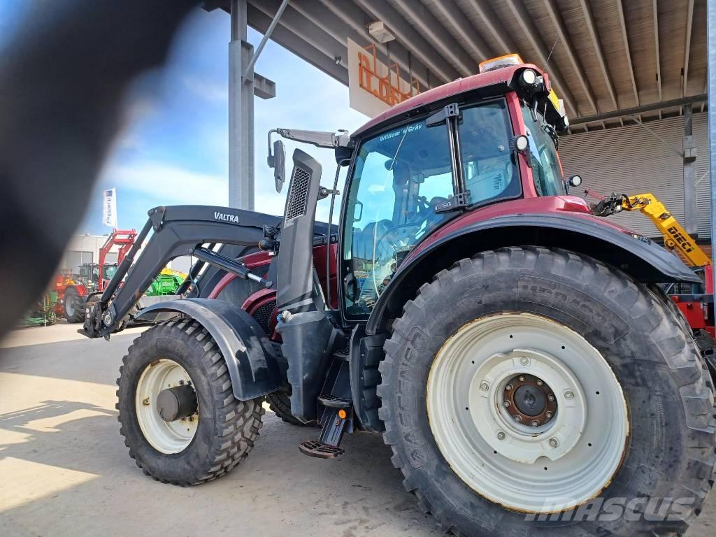 Valtra 234 Direct Tractoare