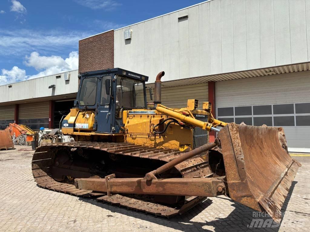 Komatsu D65PX-8 Buldozere pe senile