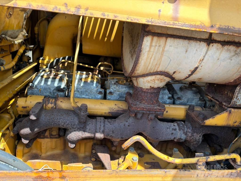 Komatsu D65PX-8 Buldozere pe senile