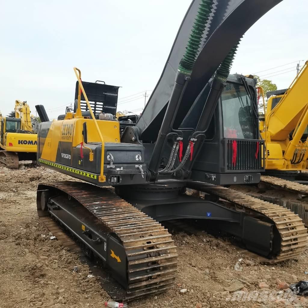 Volvo EC 240 Excavatoare pe șenile
