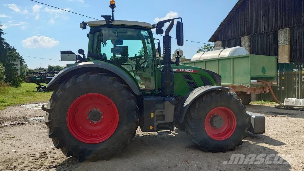 Fendt 724 Profi Plus Tractoare