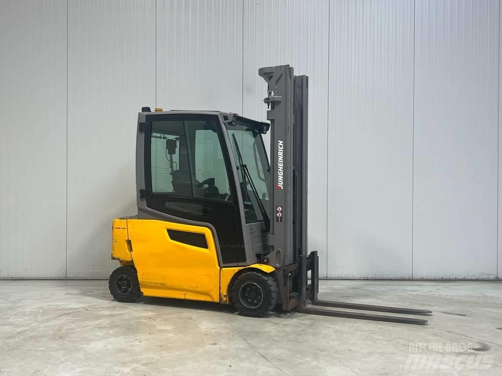 Jungheinrich EFG320 Stivuitor electric