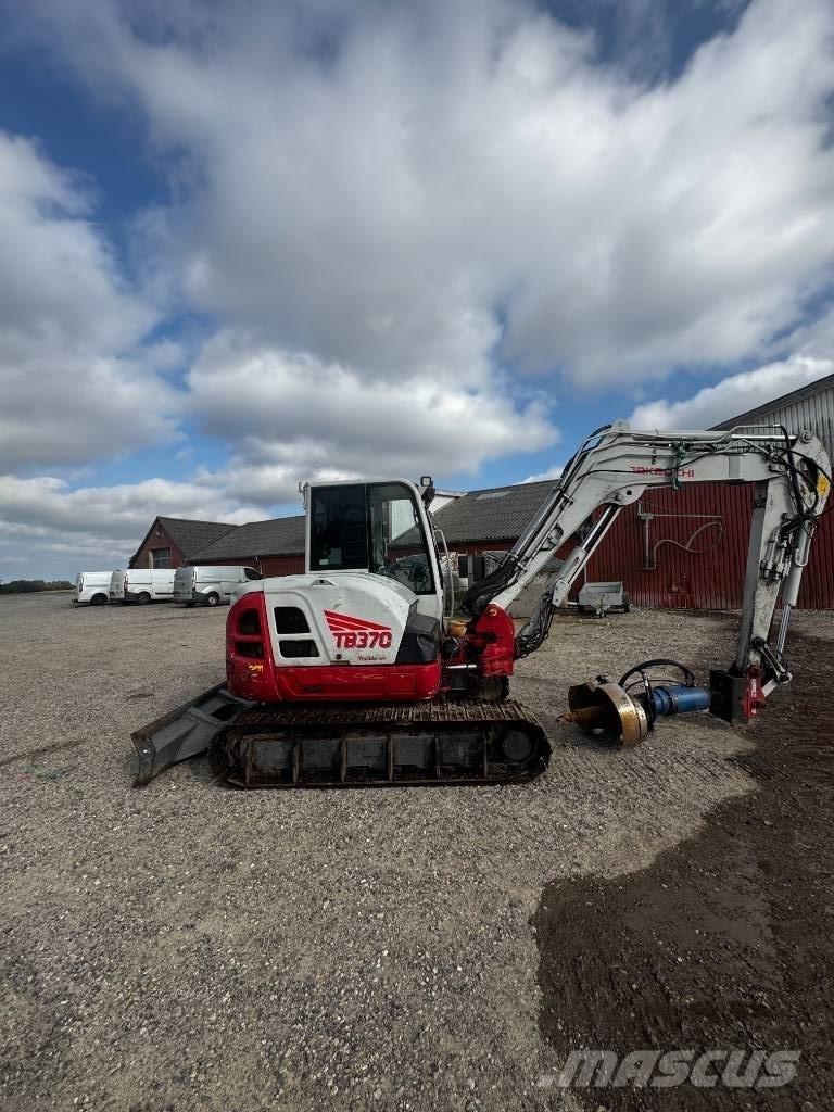 Takeuchi TB 370 Excavatoare pe șenile
