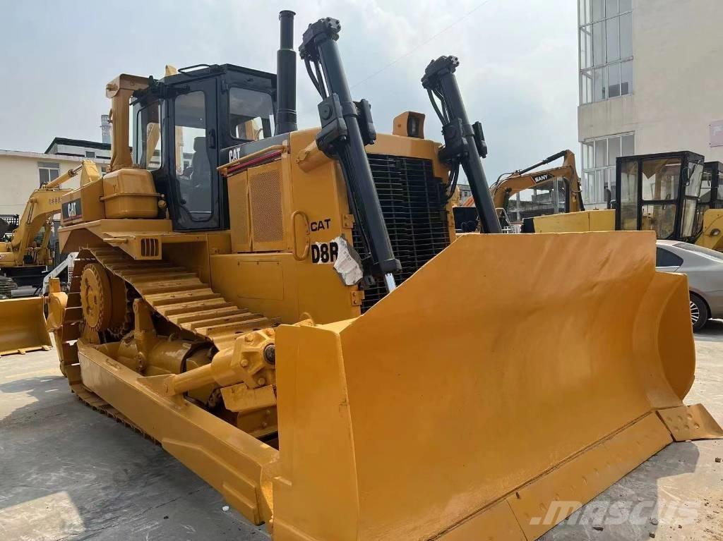 CAT D8R Buldozere pe senile