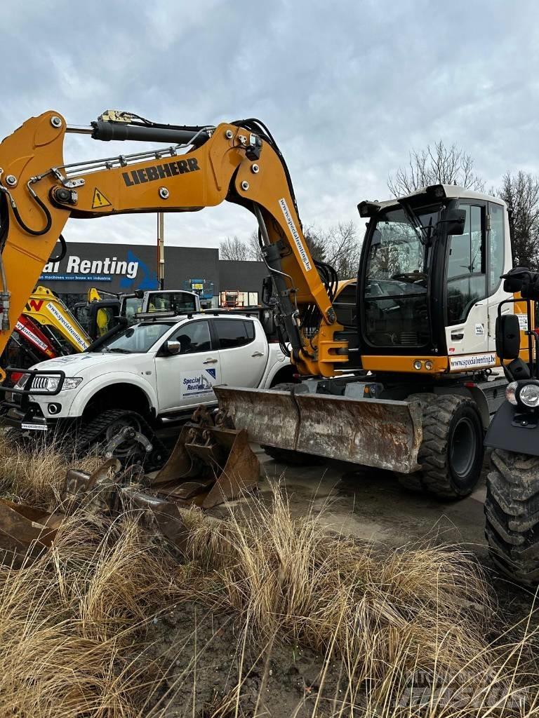 Liebherr 910 Compact Excavatoare cu roti