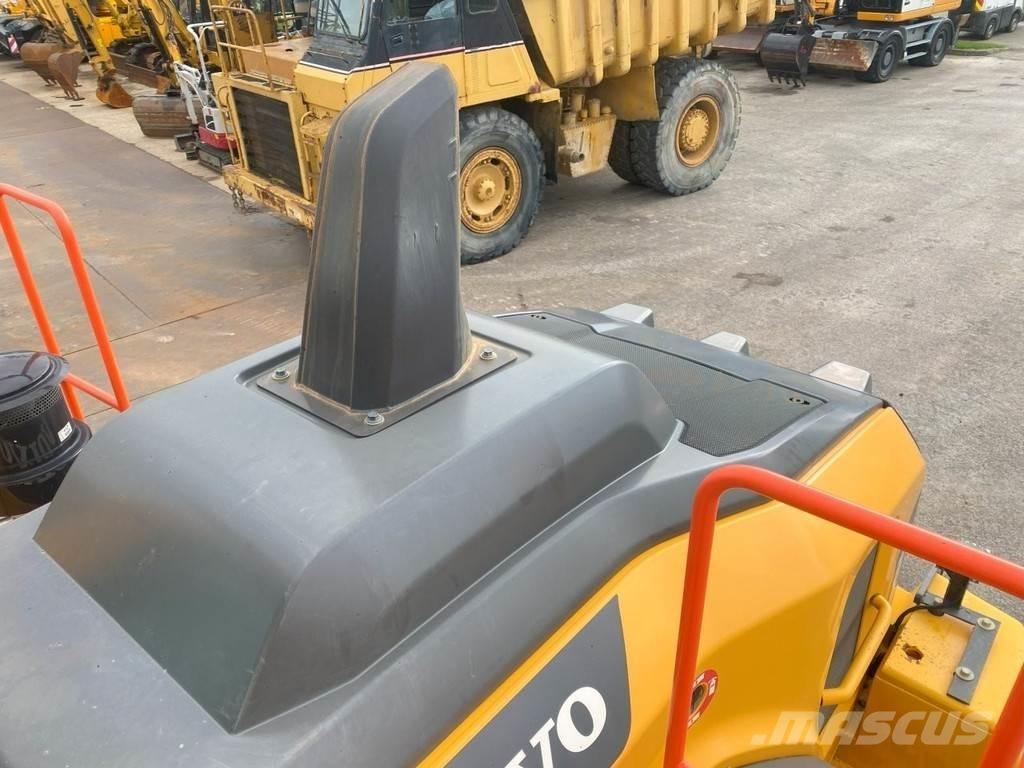 Volvo L120H NVT Incarcator pe pneuri
