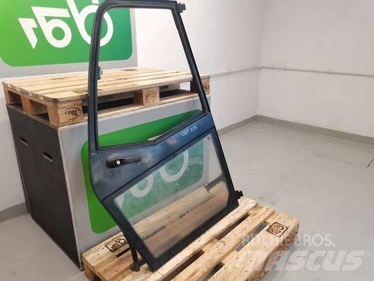 JLG 4017PS door Cabine si interior