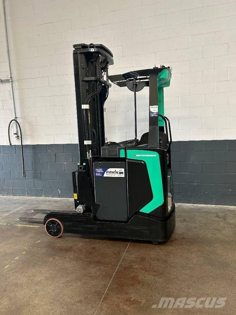 Mitsubishi RB 16N2C Stivuitor cu catarg retractabil