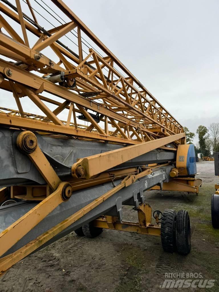 Potain IGO 50 Self erecting cranes