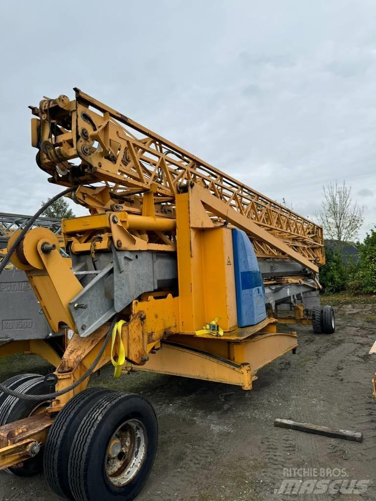 Potain IGO 50 Self erecting cranes