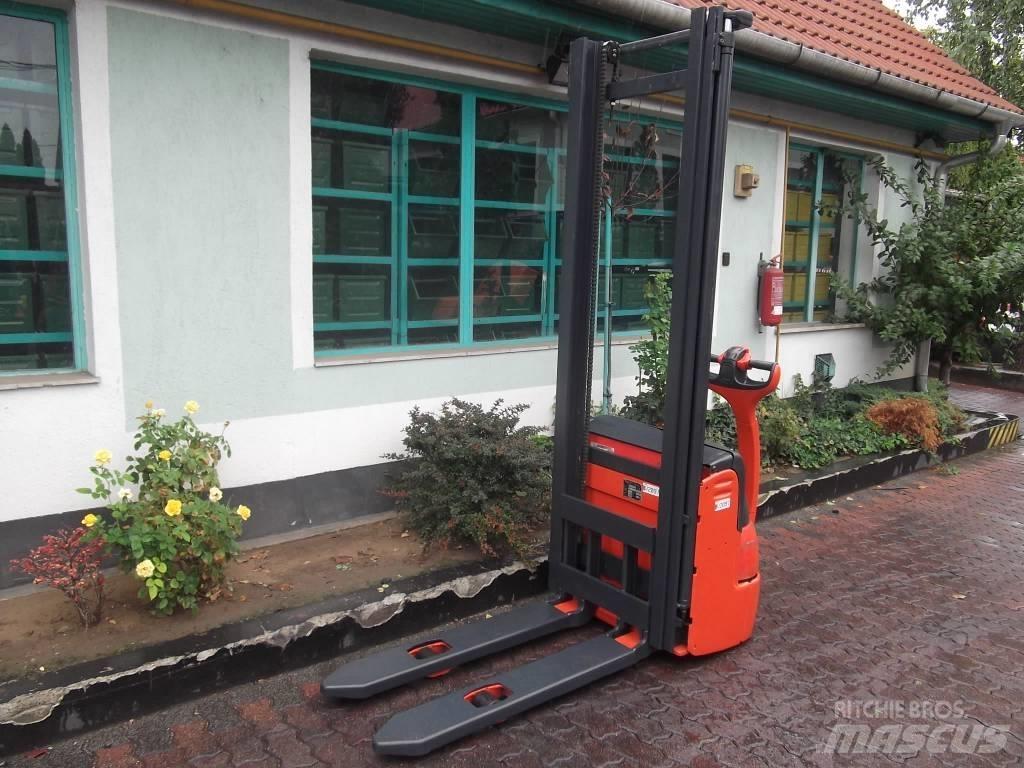 Linde L12 /379/ V-2097 Transpaleti autopropulsanti