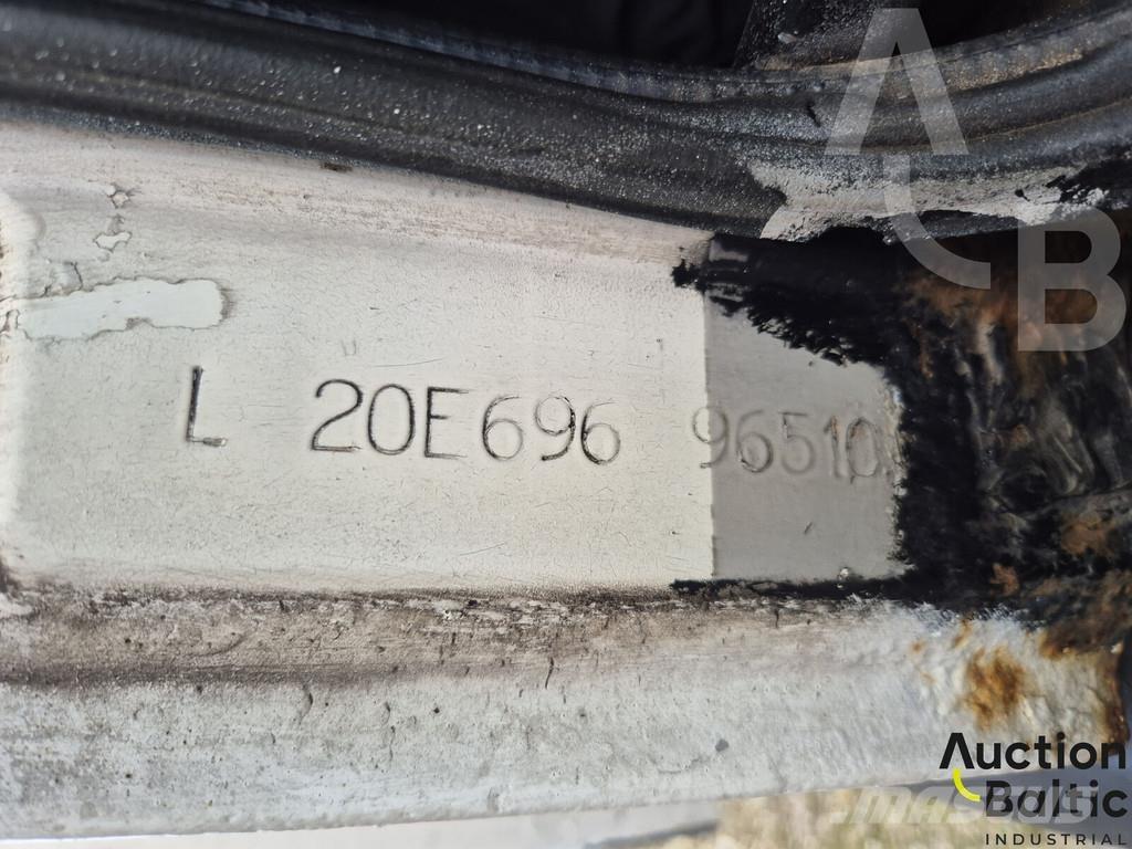 MAN 8.153 Camioane platforma/prelata