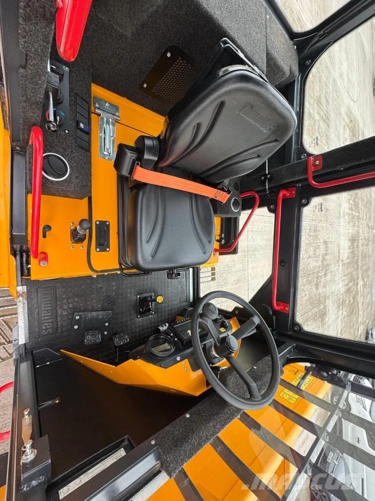 Thwaites Mach 2390 Minitractor de teren