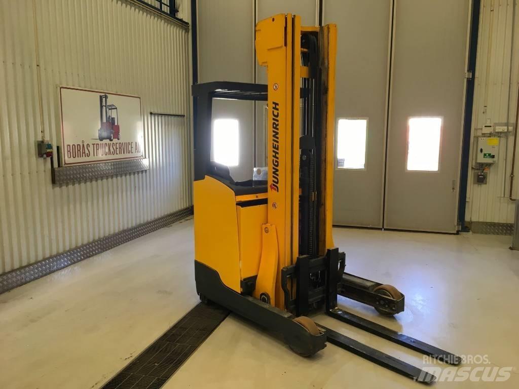 Jungheinrich ETV 214 Stivuitor cu catarg retractabil