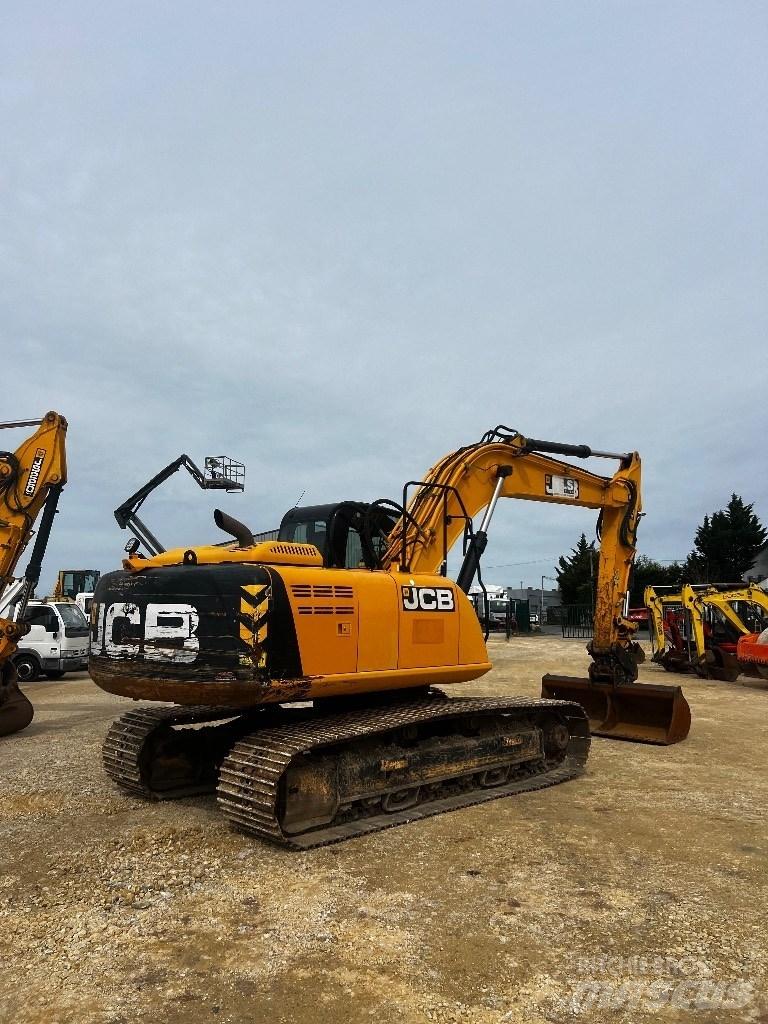JCB JS 220 N LC Excavatoare pe șenile

