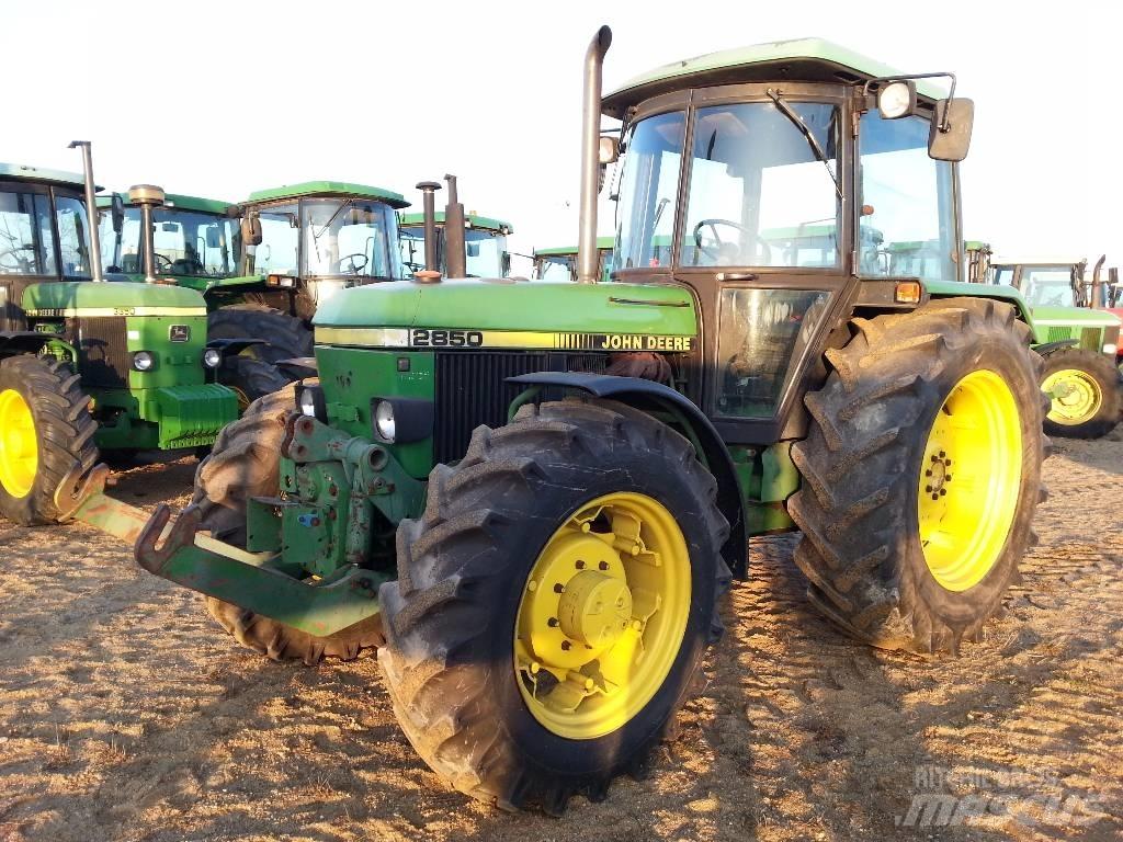John Deere 2850 Tractoare