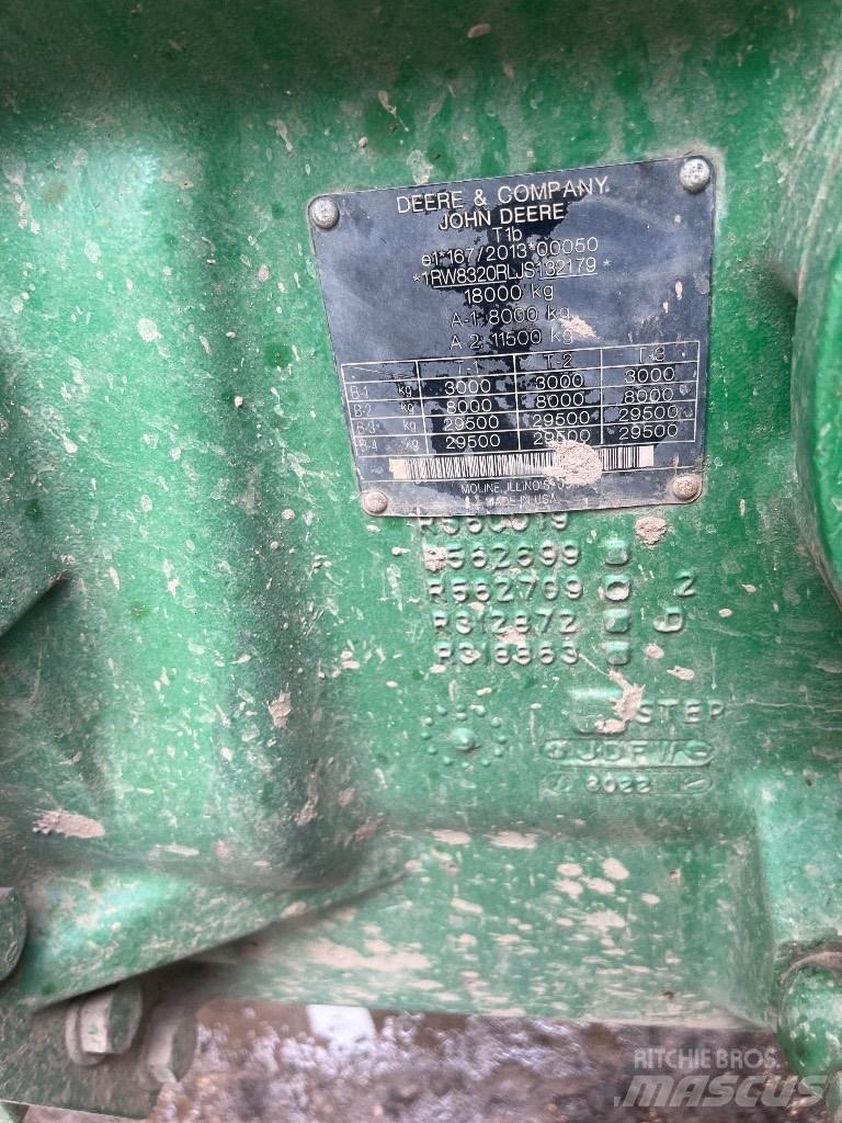 John Deere 8320R Tractoare
