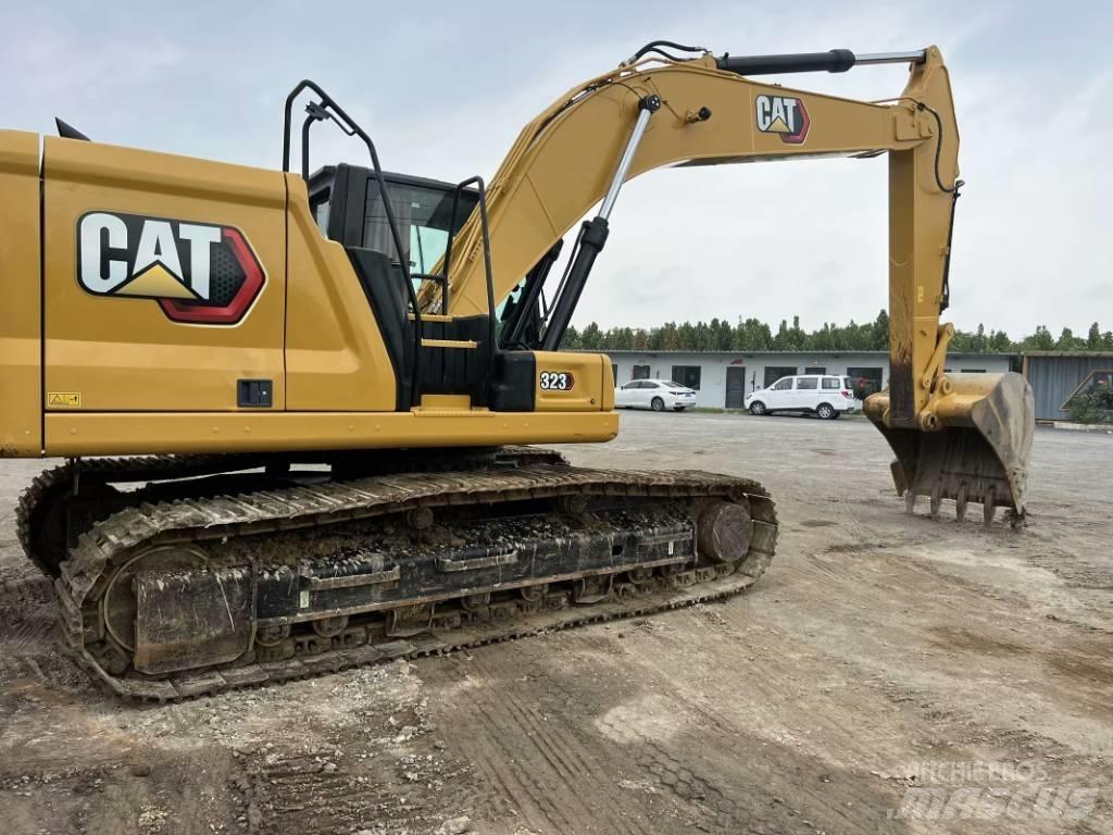 CAT 323 GC Excavatoare pe șenile
