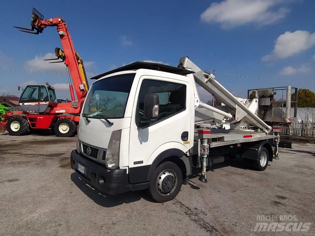 Multitel HX200 Platforme aeriene montate pe camion