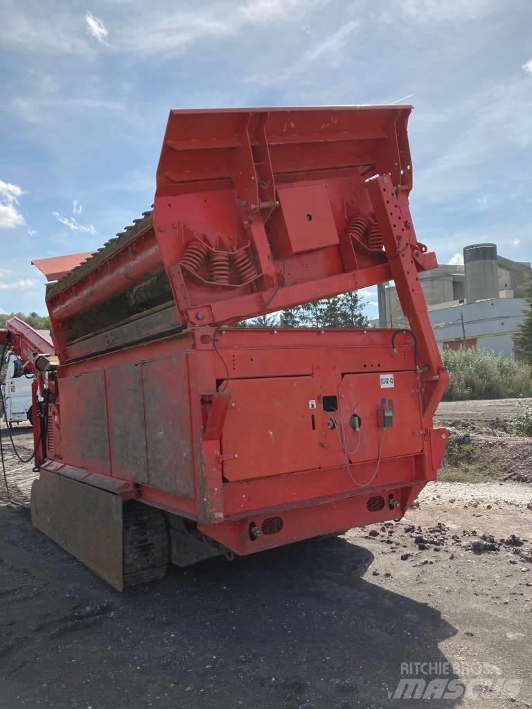 Terex Finlay 595 Cernuitoare